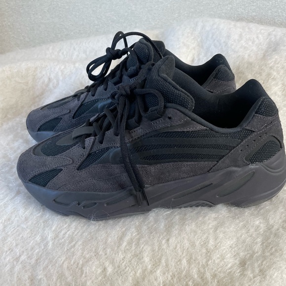 Yeezy Boost 700 for Adidas mens size 11